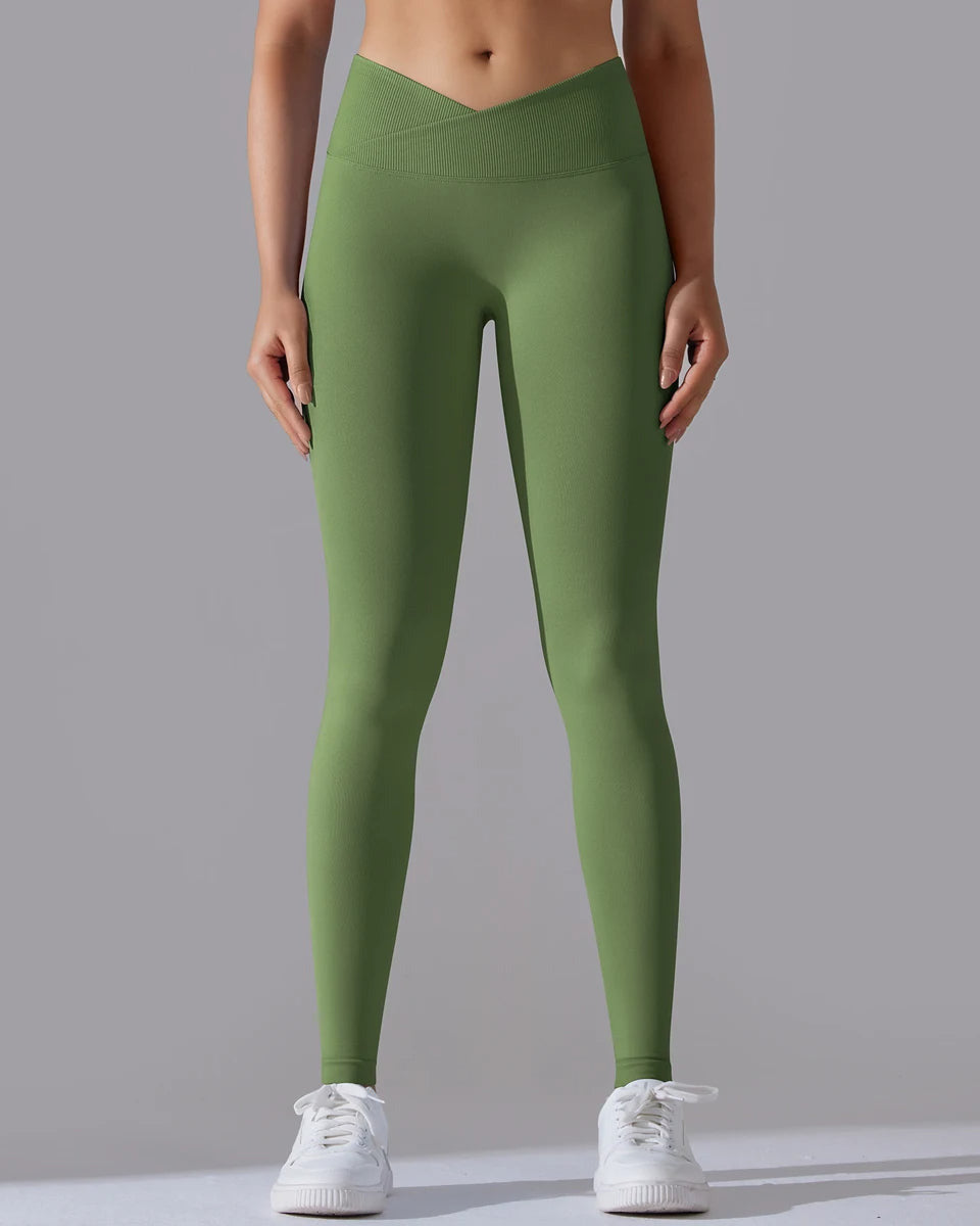 Signature V-Waist Scrunch Leggings vrshAMBITION