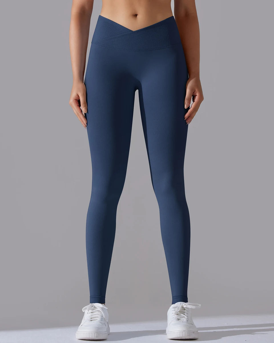 Signature V-Waist Scrunch Leggings vrshAMBITION
