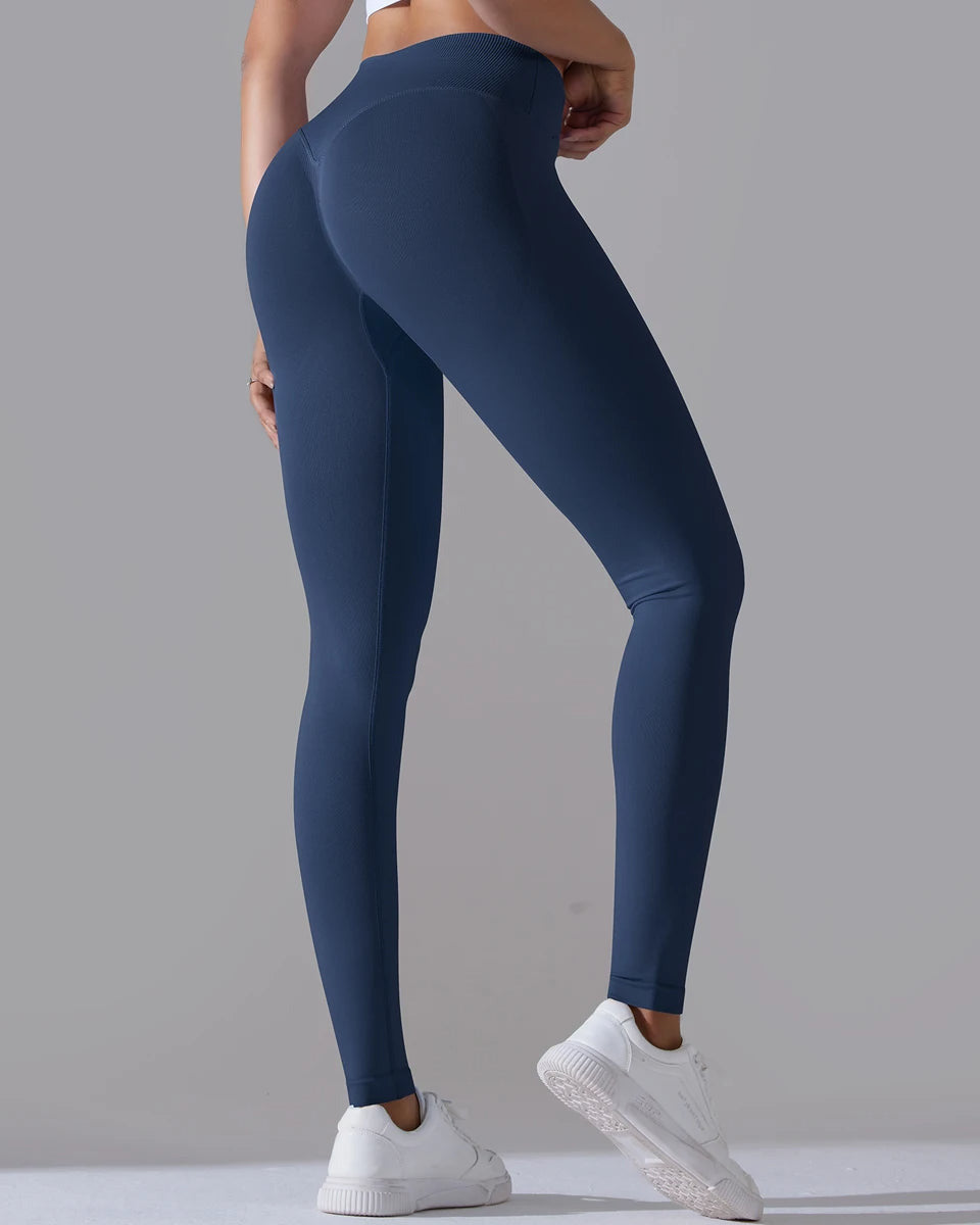 Signature V-Waist Scrunch Leggings vrshAMBITION