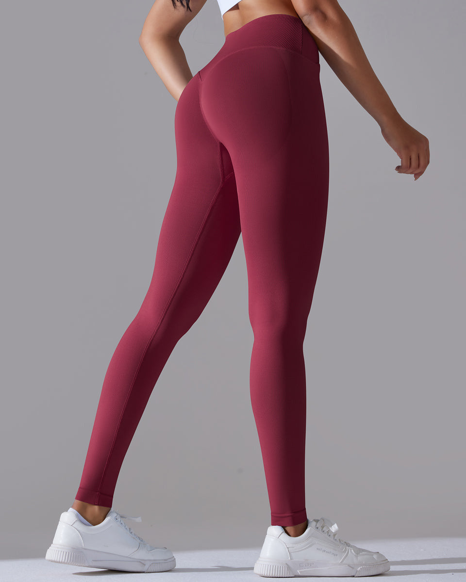 Signature V-Waist Scrunch Leggings vrshAMBITION