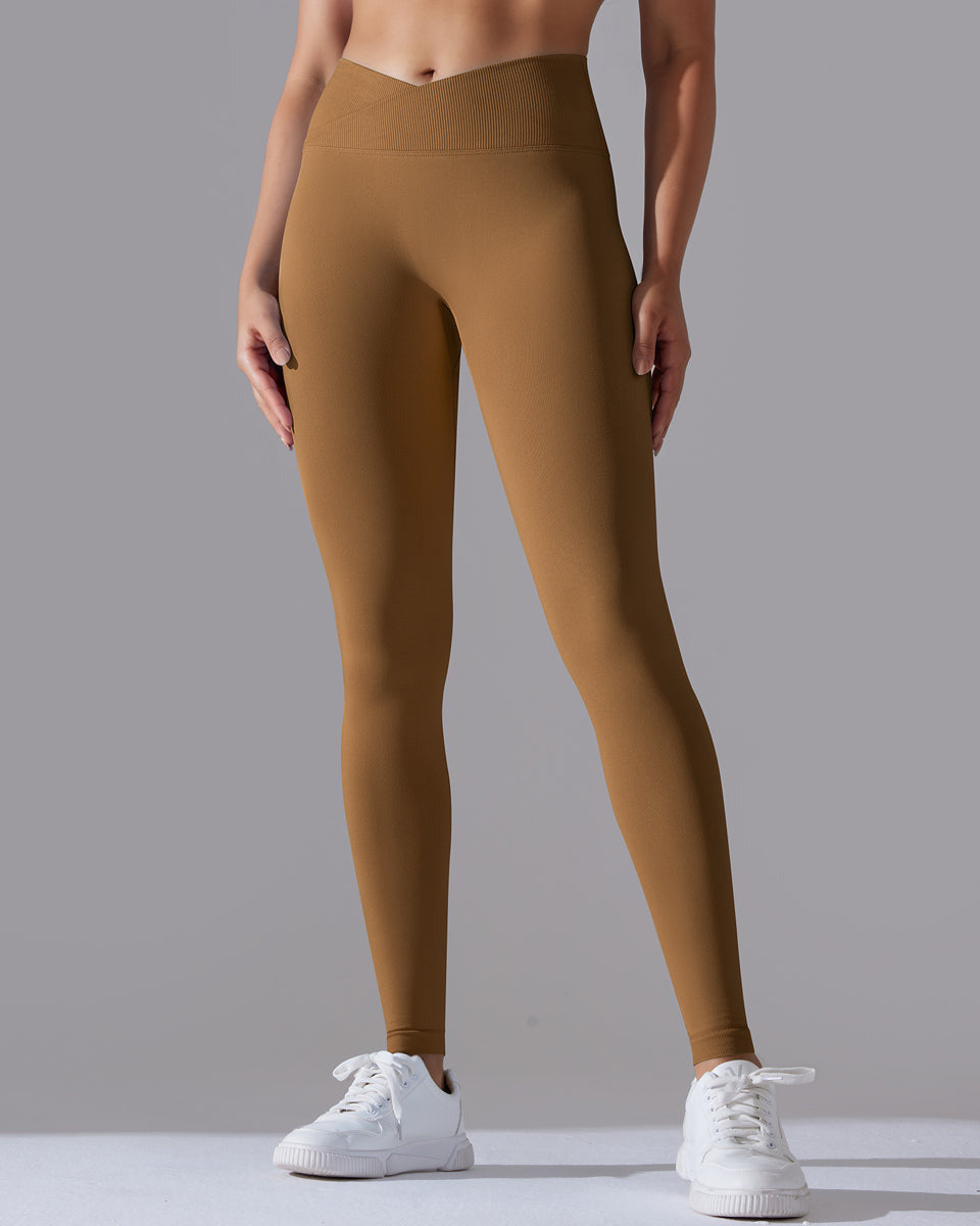 Signature V-Waist Scrunch Leggings vrshAMBITION