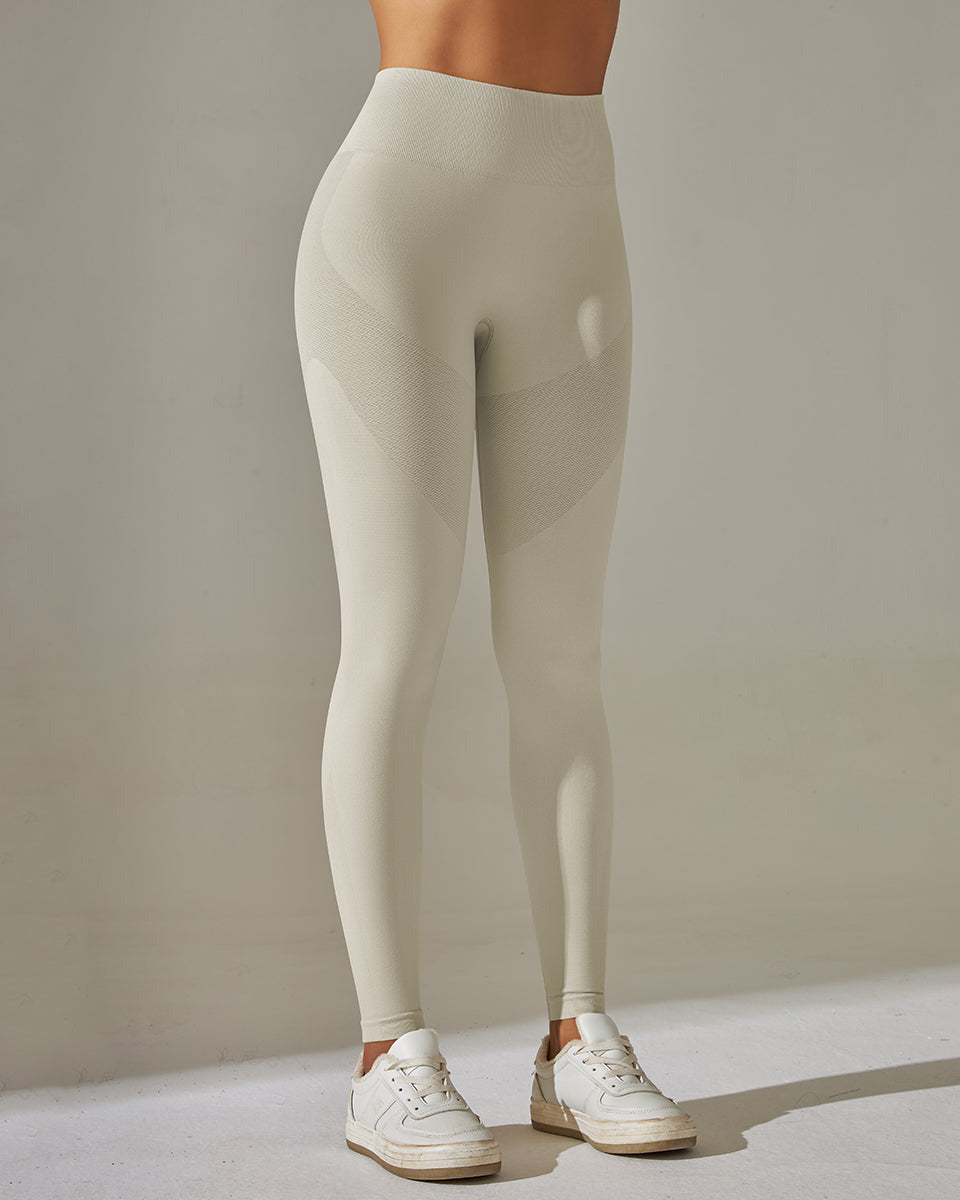 Elevate Scrunch Leggings vrshAMBITION