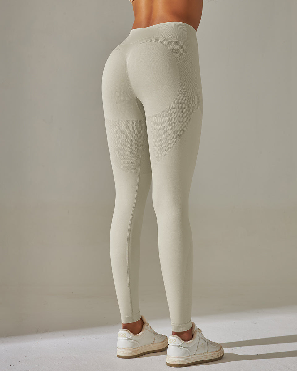 Elevate Scrunch Leggings vrshAMBITION