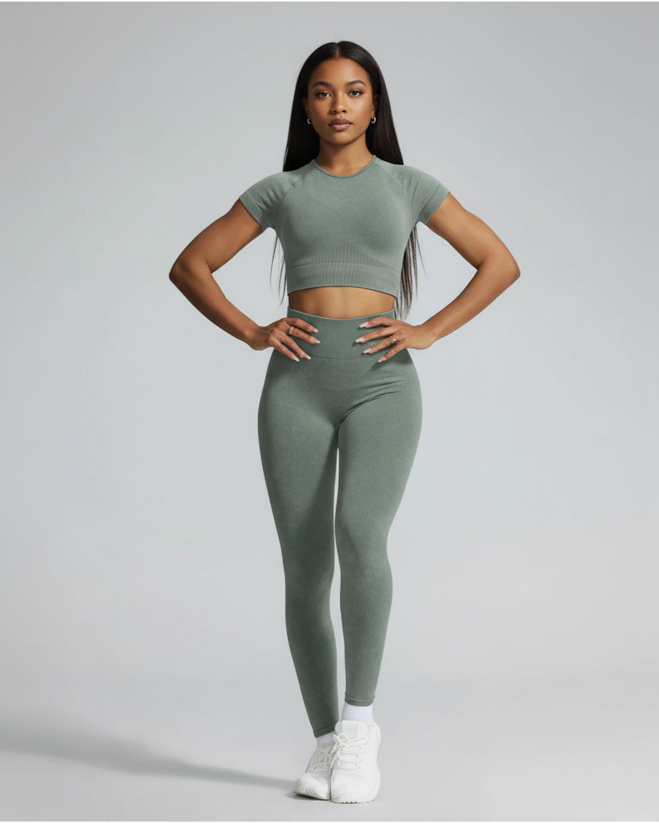 Pulse Seamless Crop Top vrshWOMENS