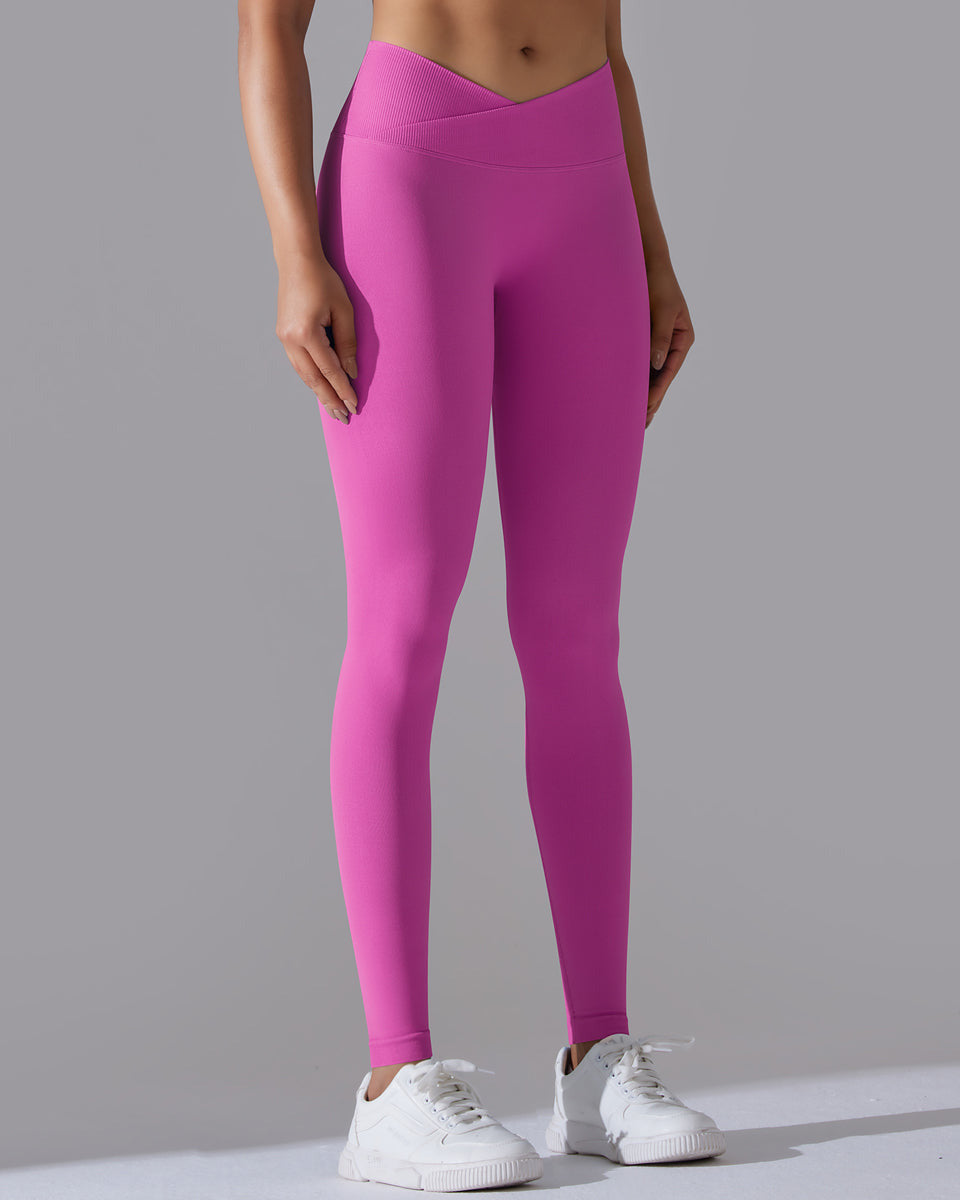 Signature V-Waist Scrunch Leggings vrshAMBITION