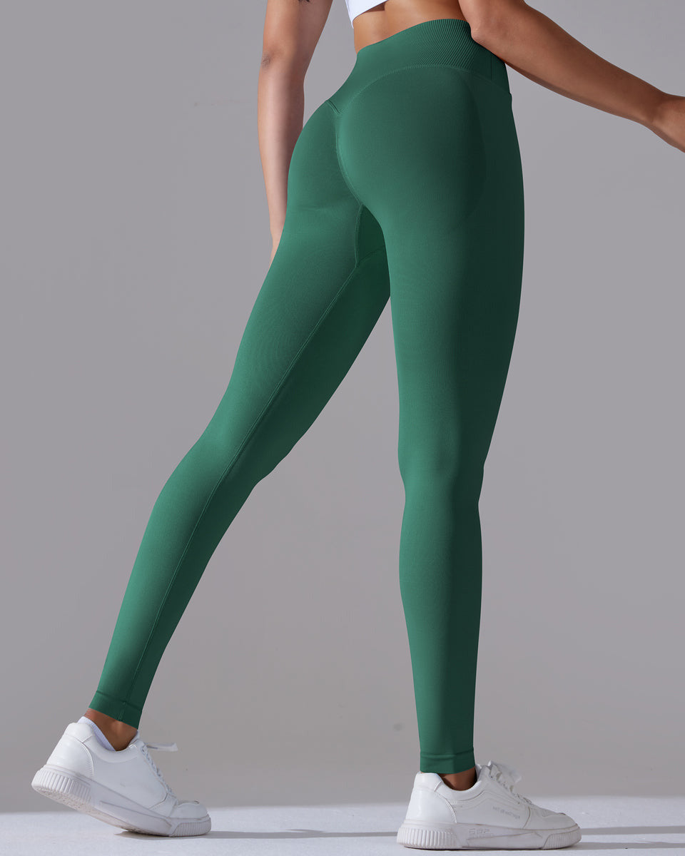 Signature V-Waist Scrunch Leggings vrshAMBITION
