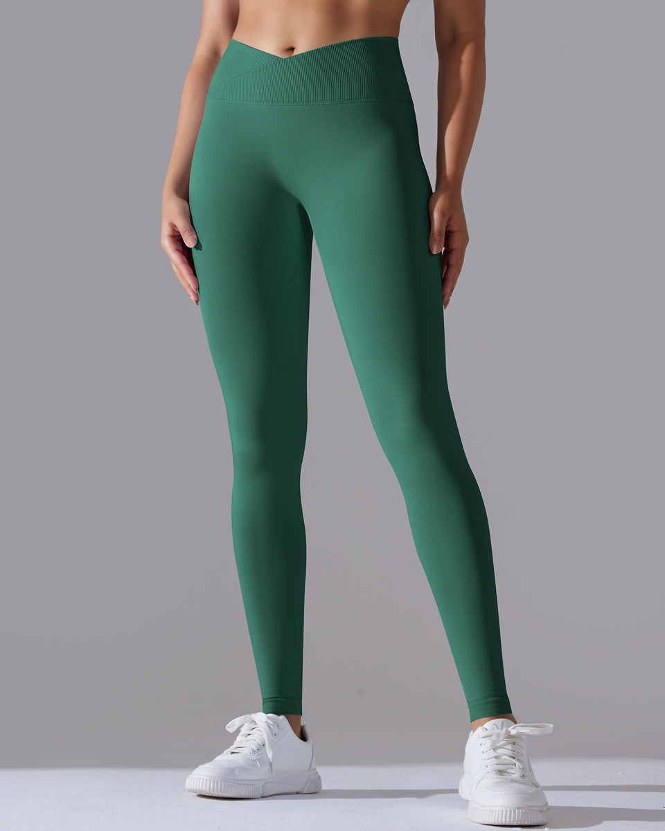 Signature V-Waist Scrunch Leggings vrshAMBITION