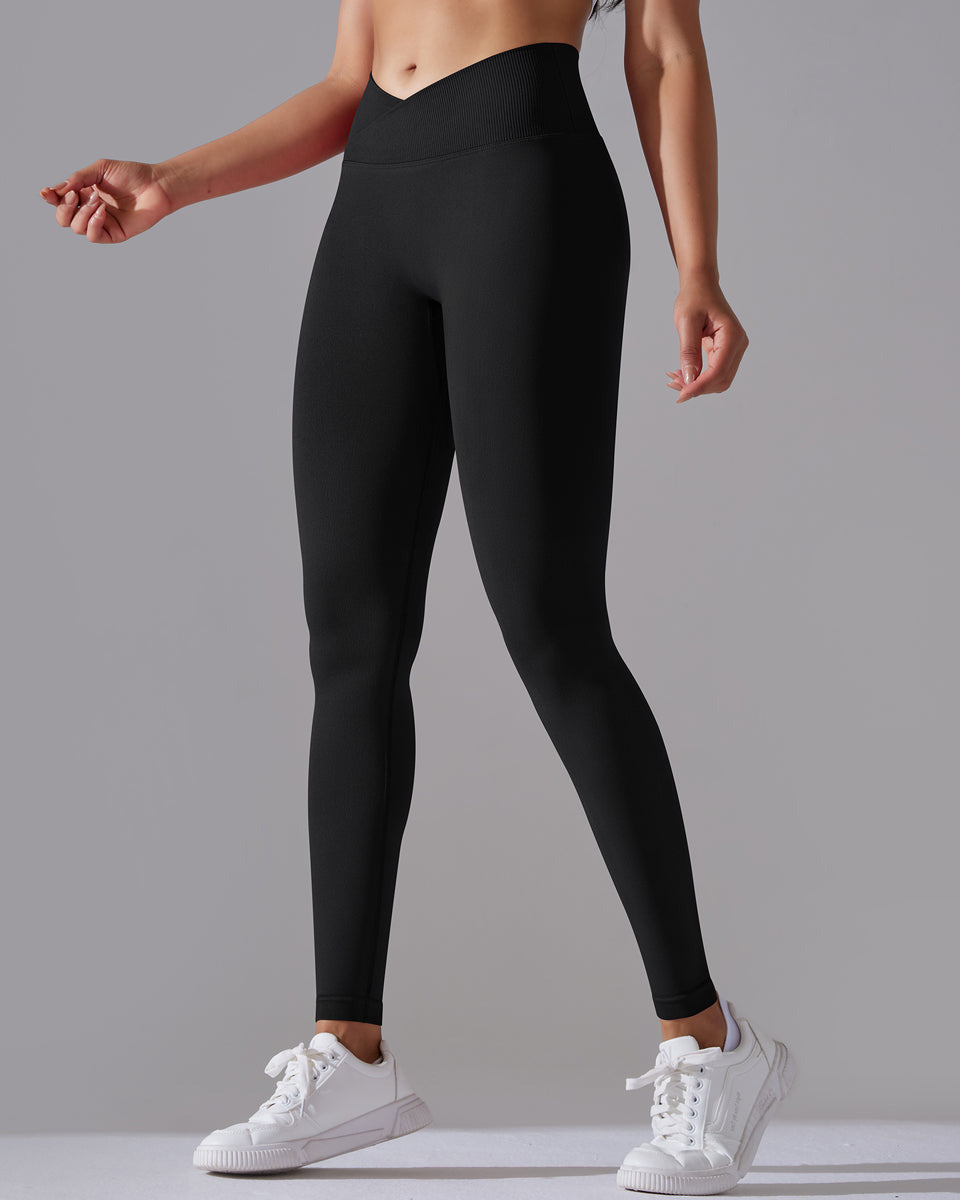 Signature V-Waist Scrunch Leggings vrshAMBITION