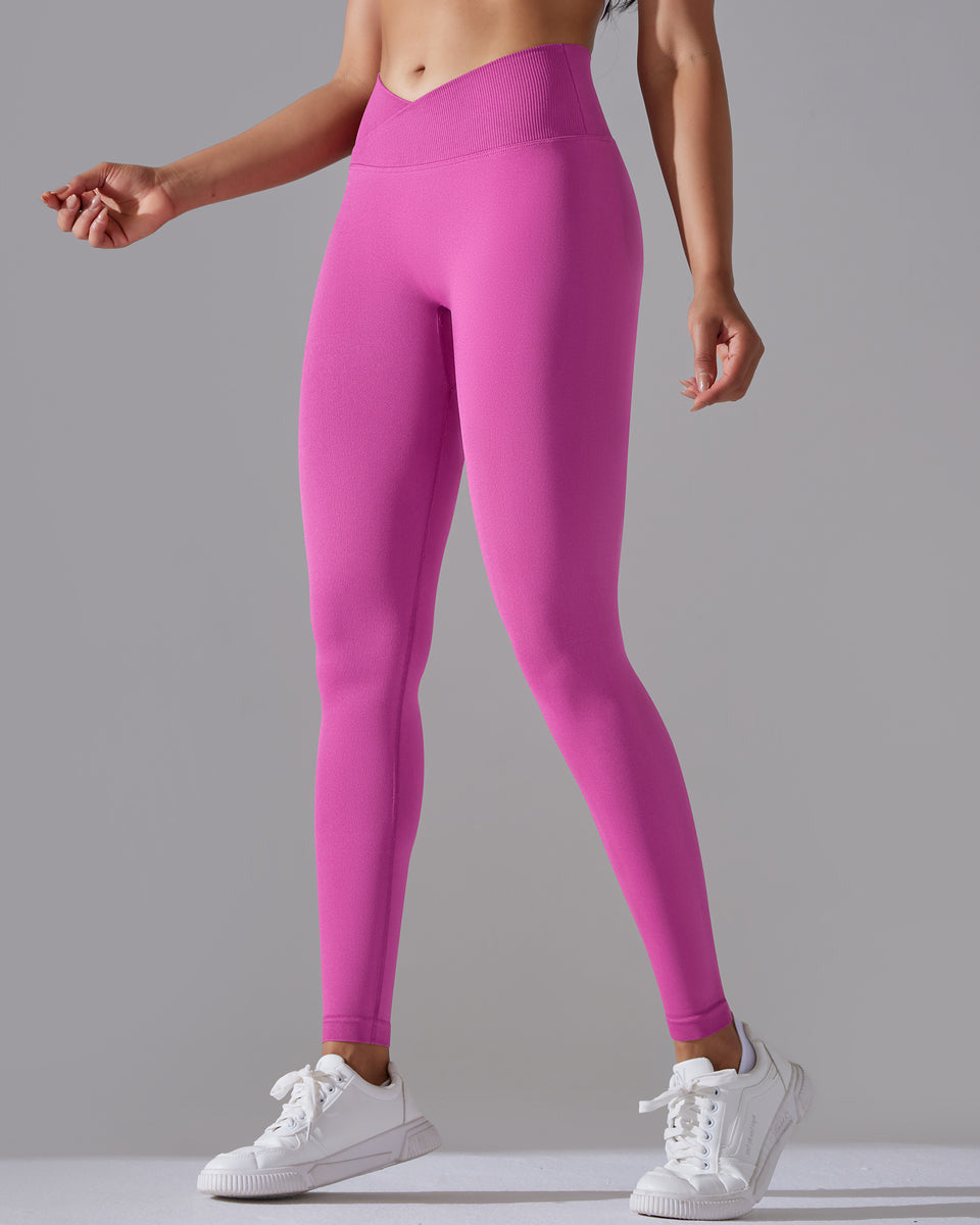 Signature V-Waist Scrunch Leggings vrshAMBITION