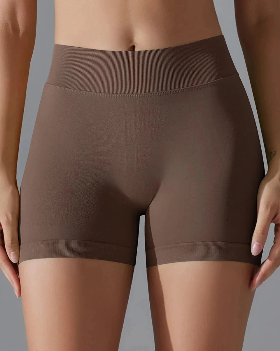 Pure Scrunch V-Back Shorts vrshAMBITION