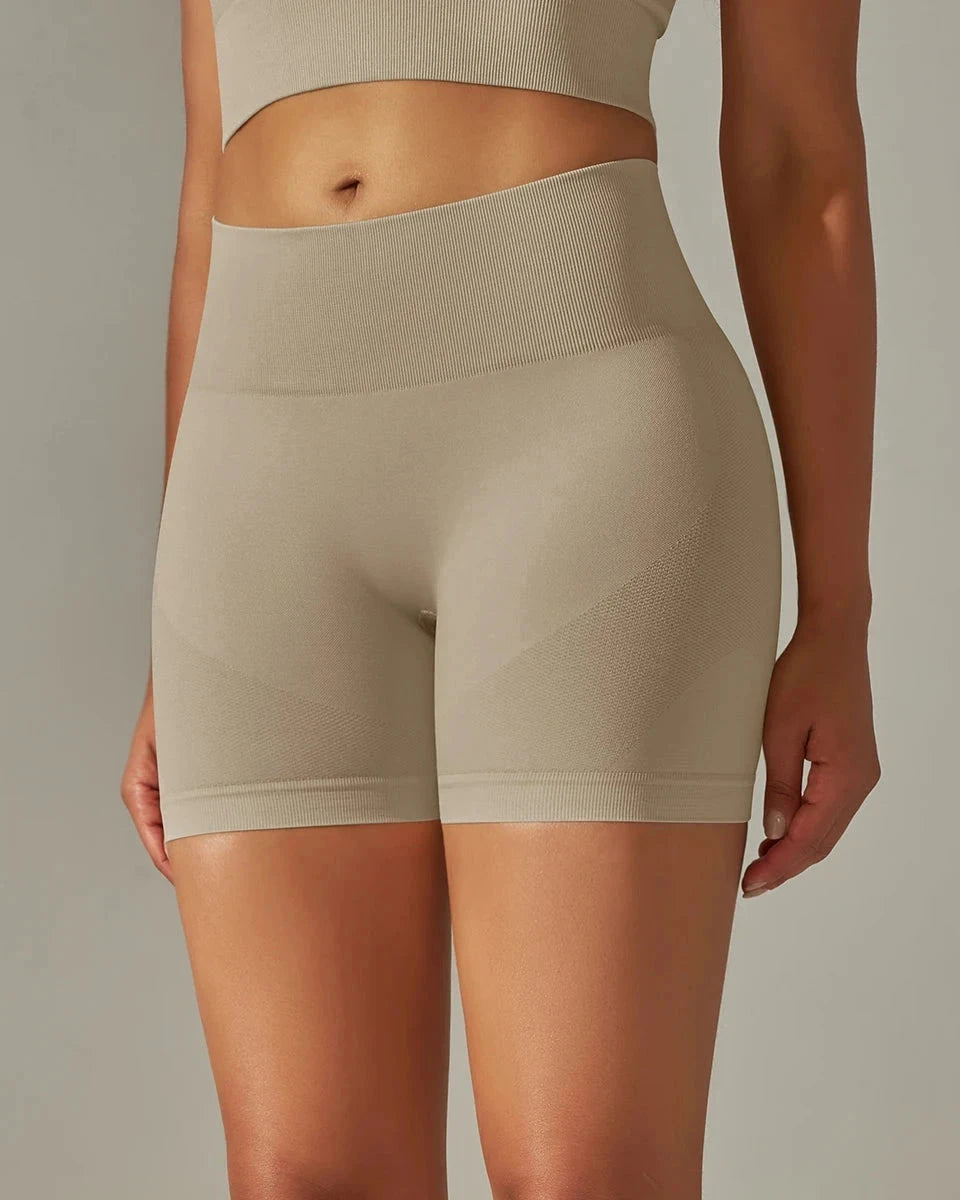 Elevate Scrunch Shorts vrshAMBITION