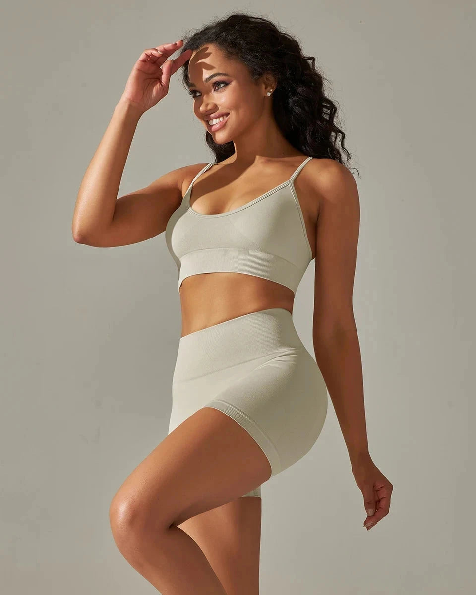 Elevate Scrunch Shorts vrshAMBITION