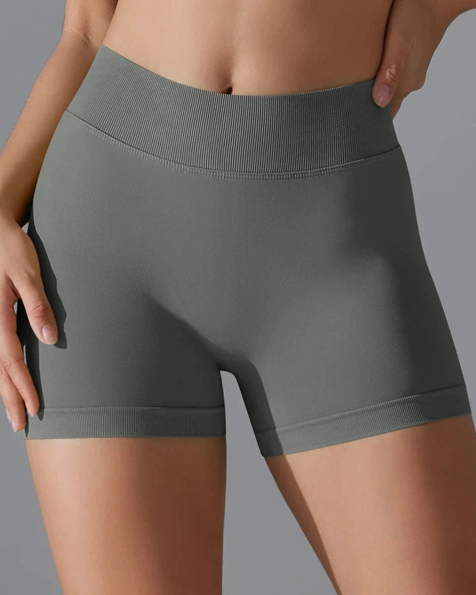 Pure Scrunch V-Back Shorts vrshAMBITION