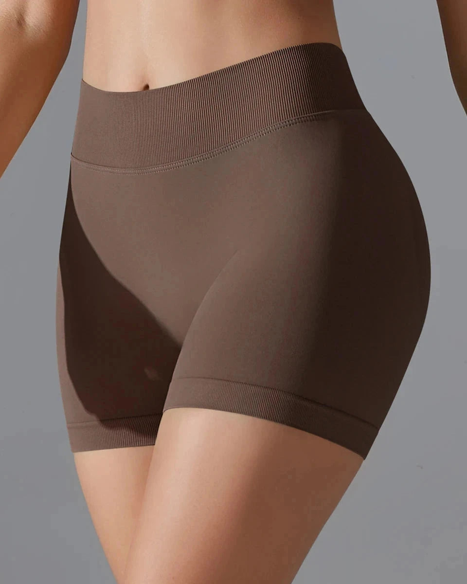 Pure Scrunch V-Back Shorts vrshAMBITION