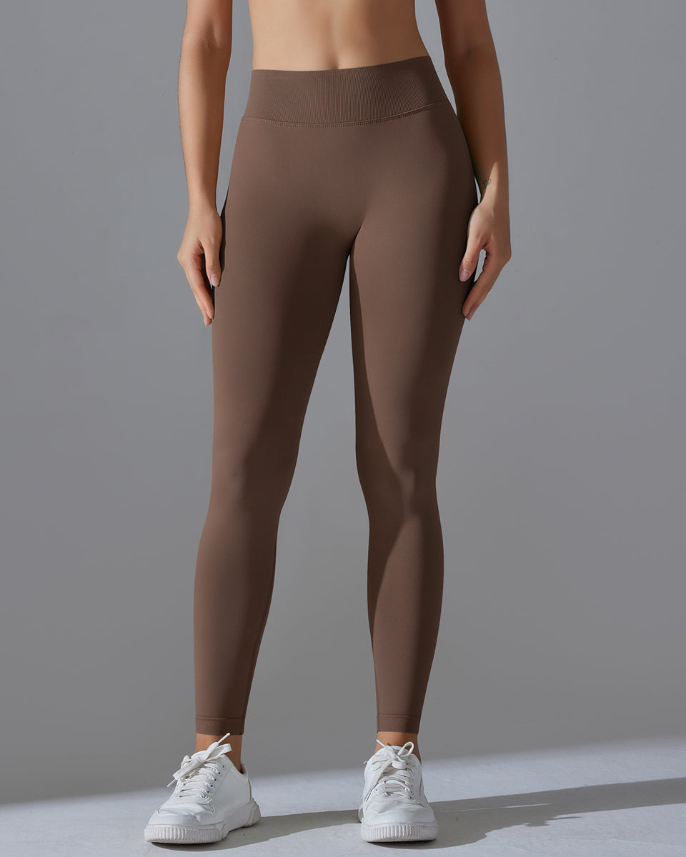 Pure Scrunch V-Back Leggings vrshAMBITION