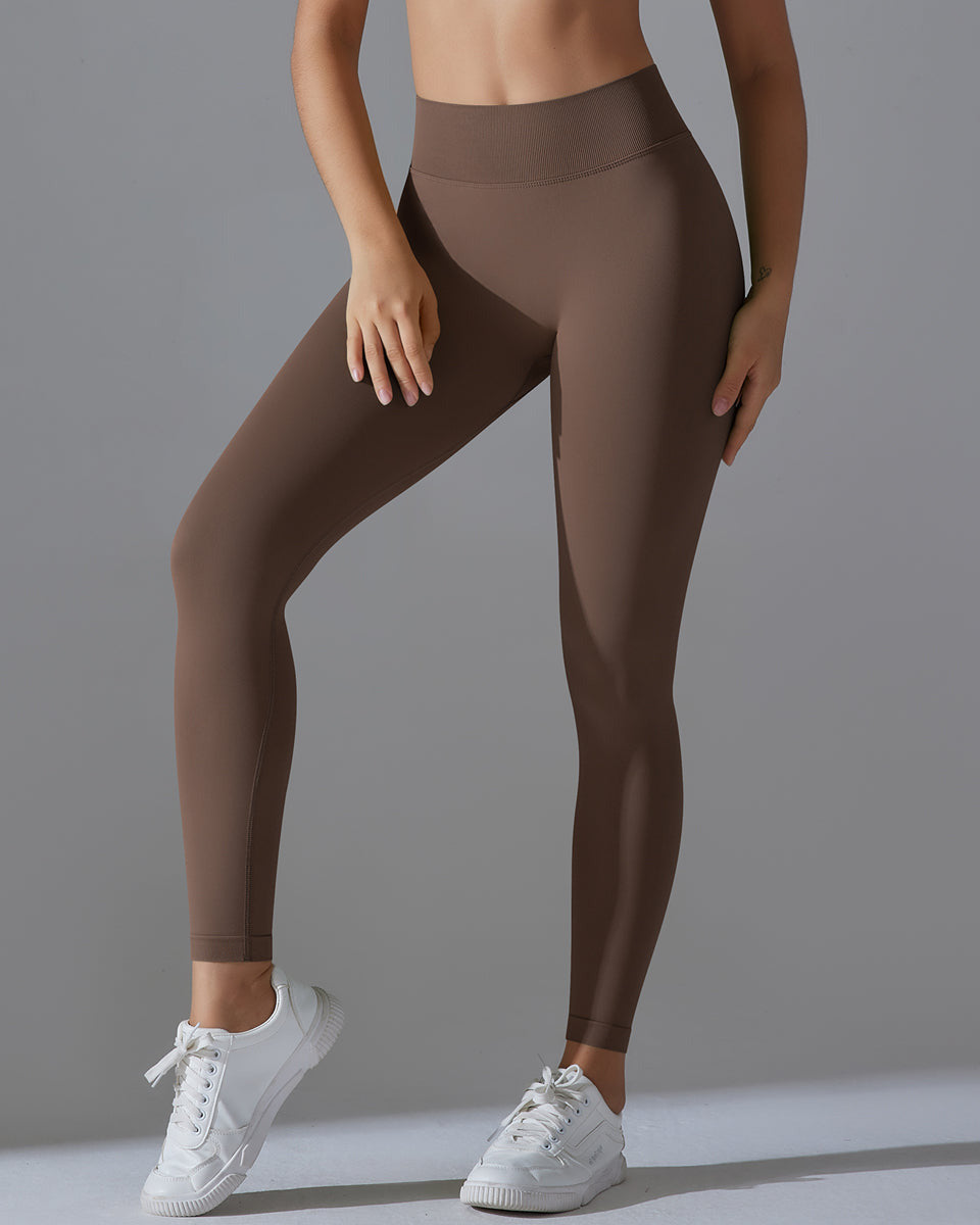 Pure Scrunch V-Back Leggings