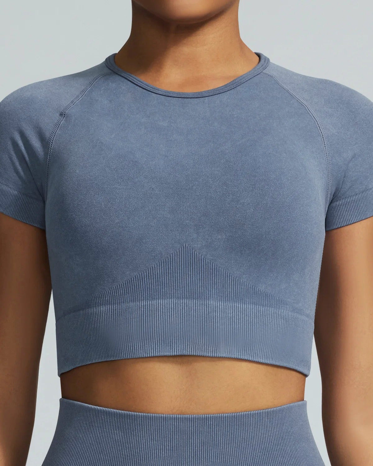 Pulse Seamless Crop Top vrshWOMENS