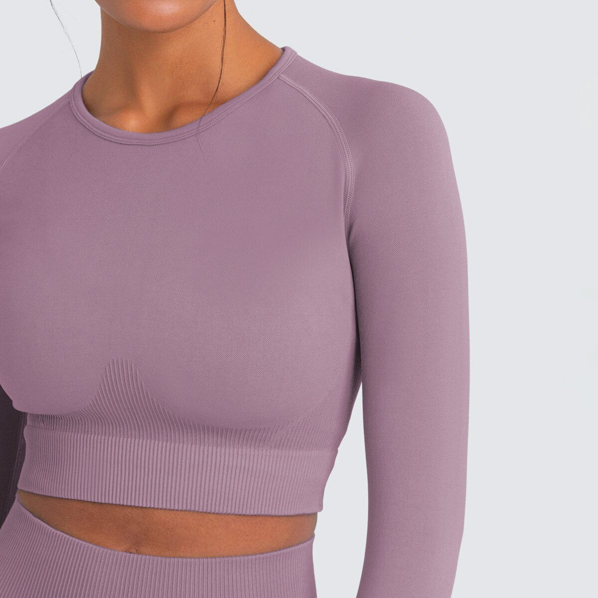 Adapt Seamless Long Sleeve Crop Top vrshWOMENS