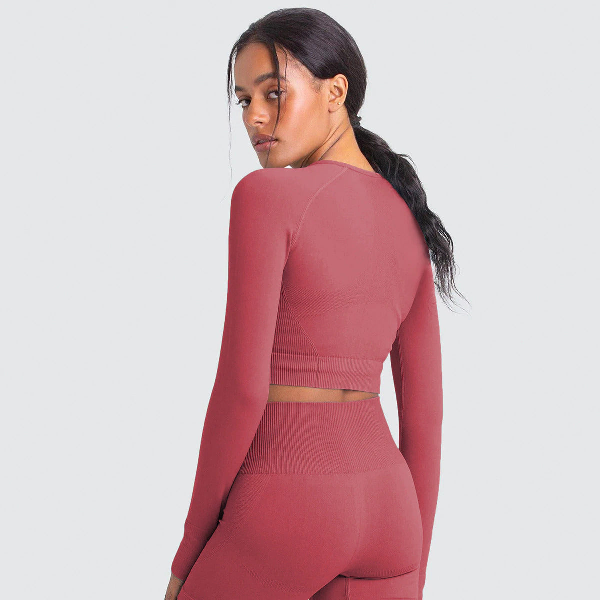 Adapt Seamless Long Sleeve Crop Top vrshWOMENS