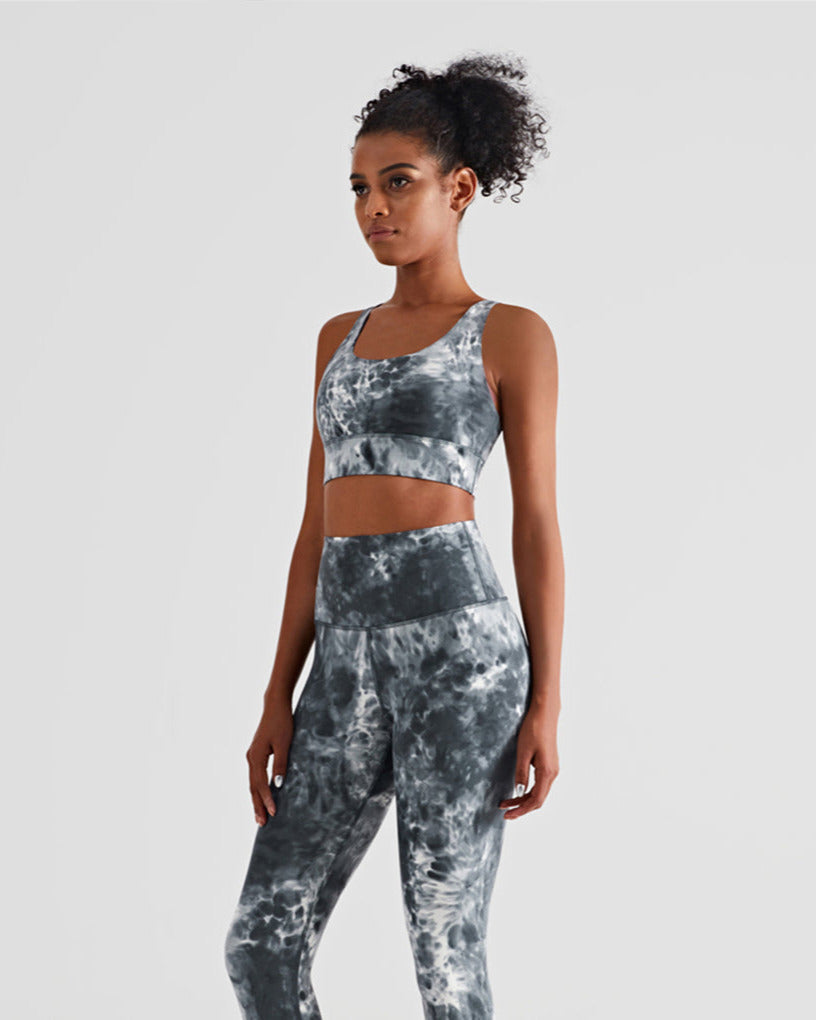 Motion Seamless Sports Bra - Tie Dye Grau vrshWOMENS