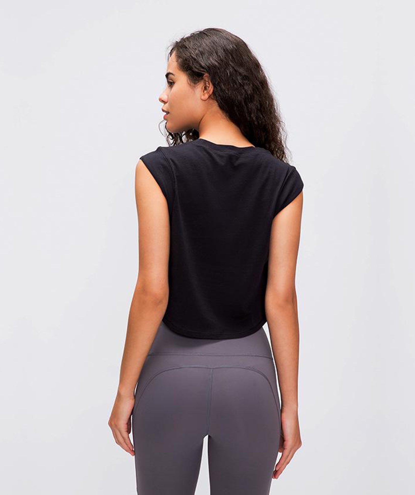 Lightweight Essential Crop Top - Black vrshWOMENS