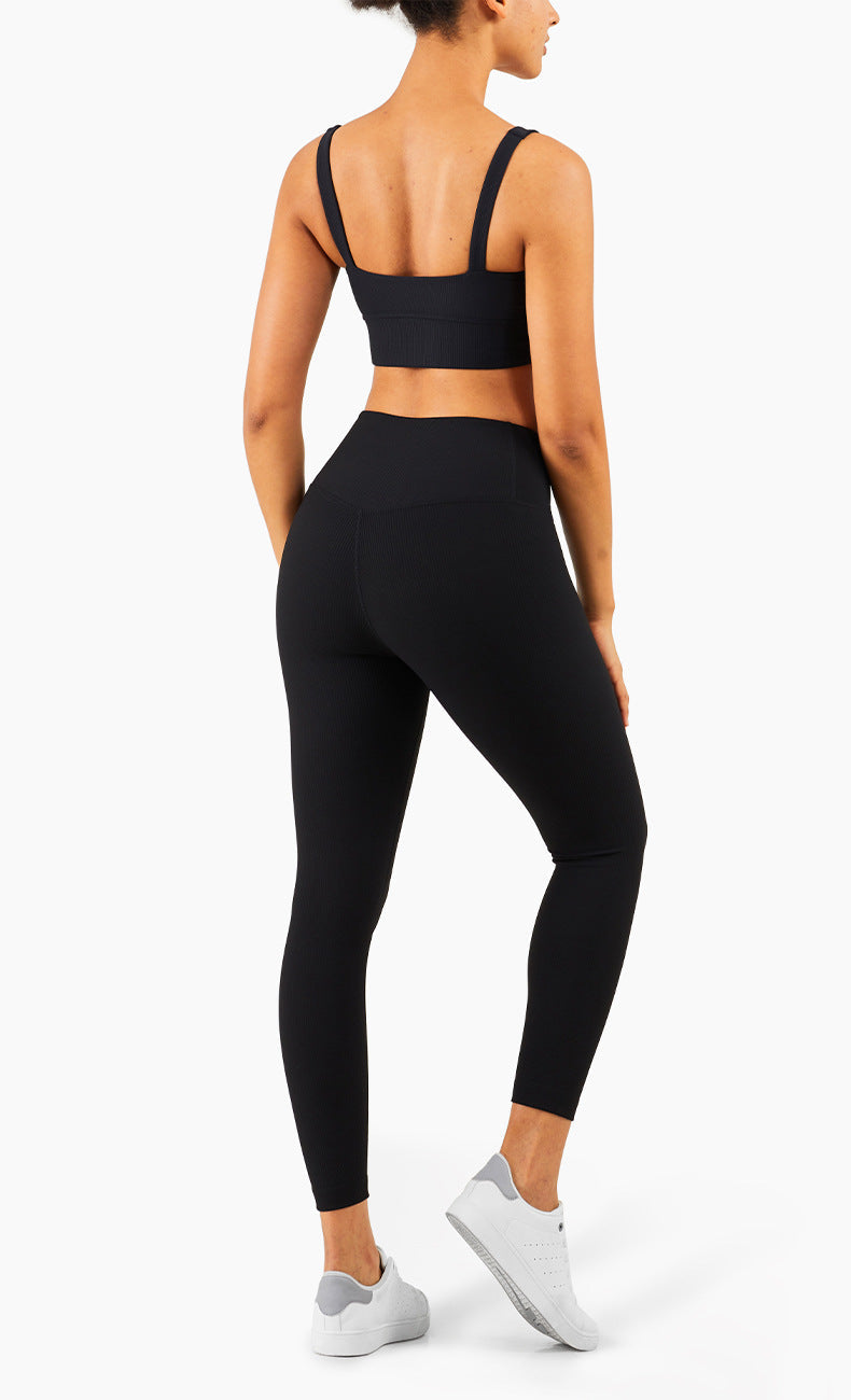 Ribbed Fit Sport BH - Schwarz vrshWOMENS