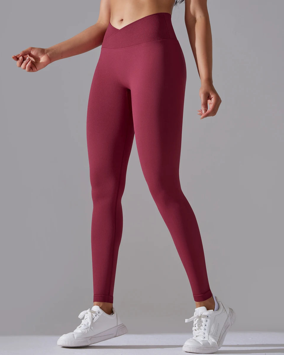 Signature V-Waist Scrunch Leggings