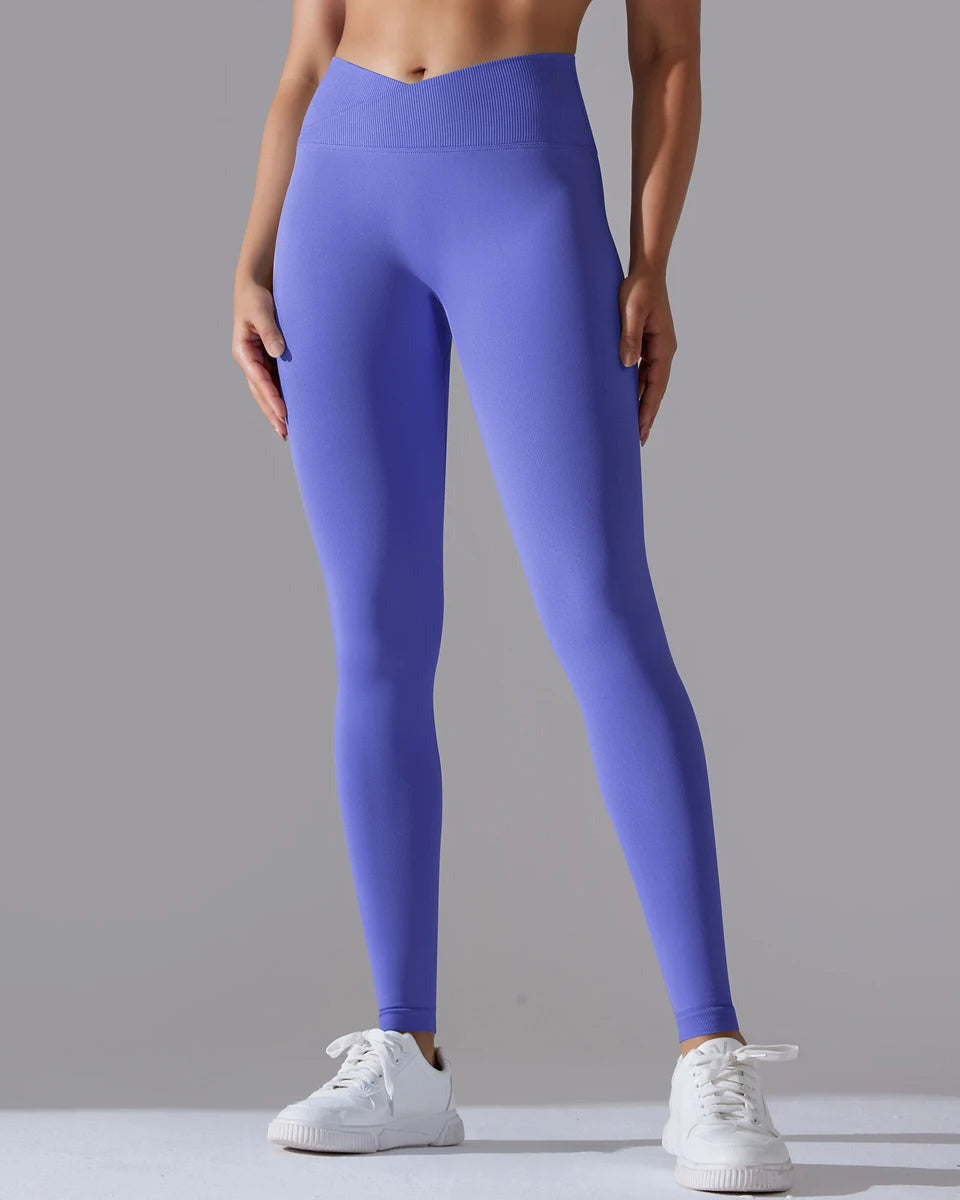 Signature V-Waist Scrunch Leggings