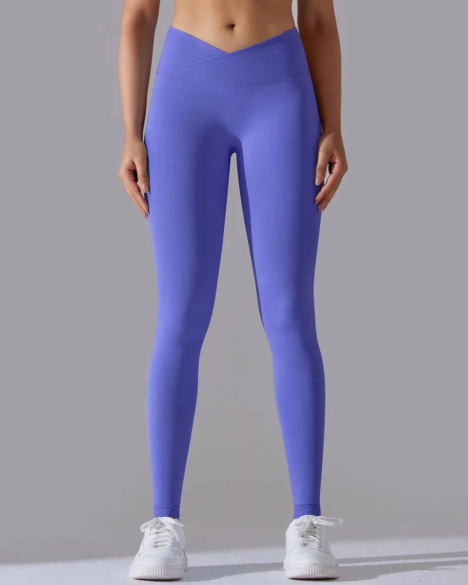 Signature V-Waist Scrunch Leggings vrshAMBITION