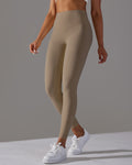 Mindstream Seamless Leggings in purple