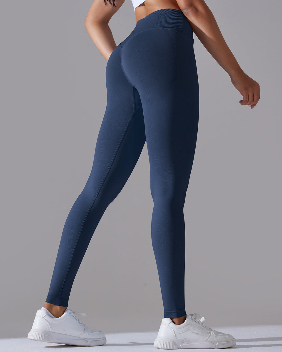 Signature V-Waist Scrunch Leggings vrshAMBITION