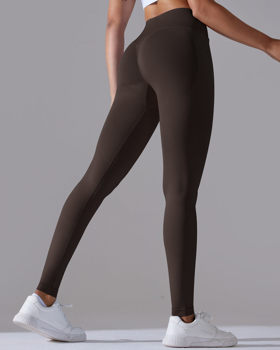 Signature V-Waist Scrunch Leggings