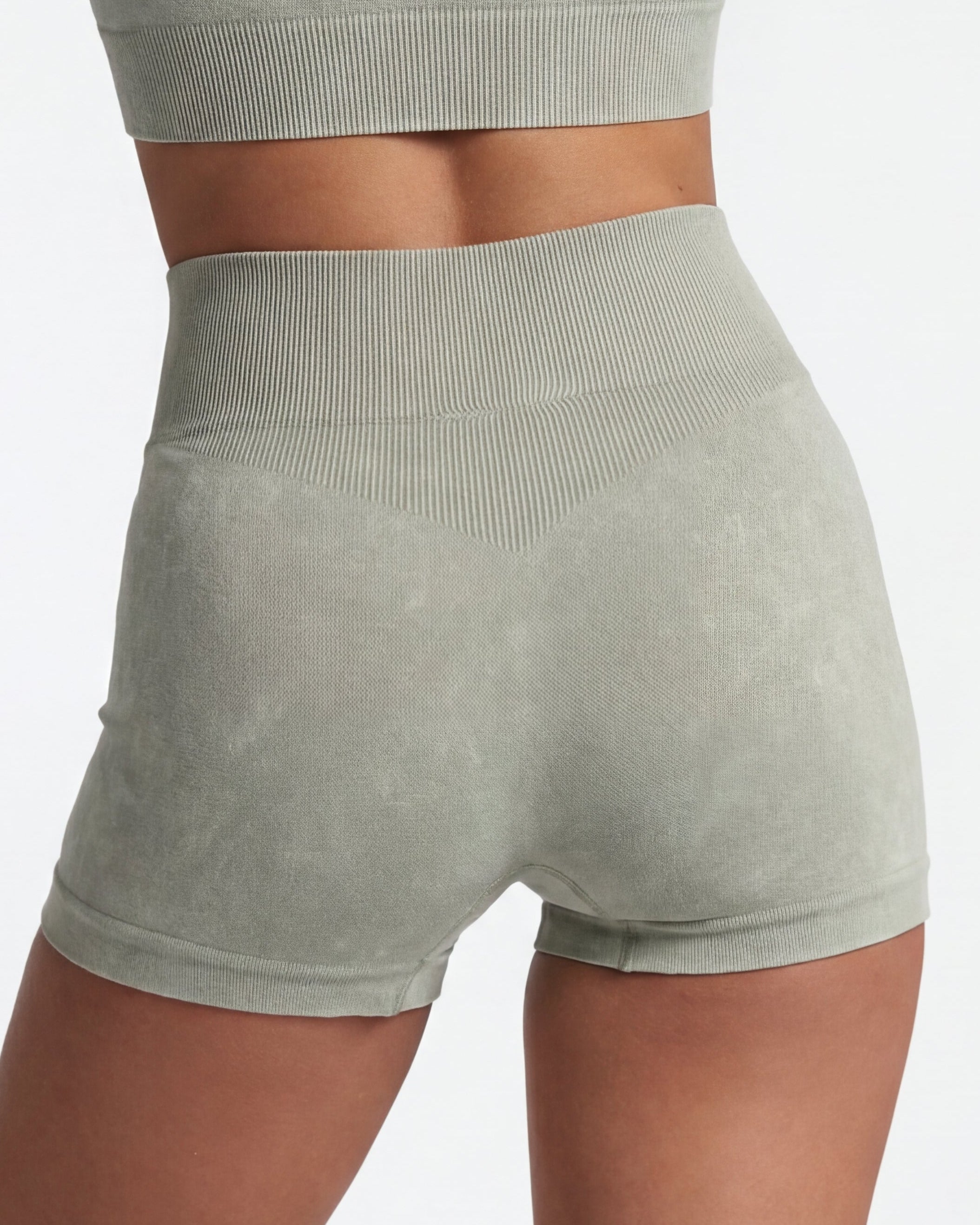 Pulse Seamless Shorts vrshWOMENS