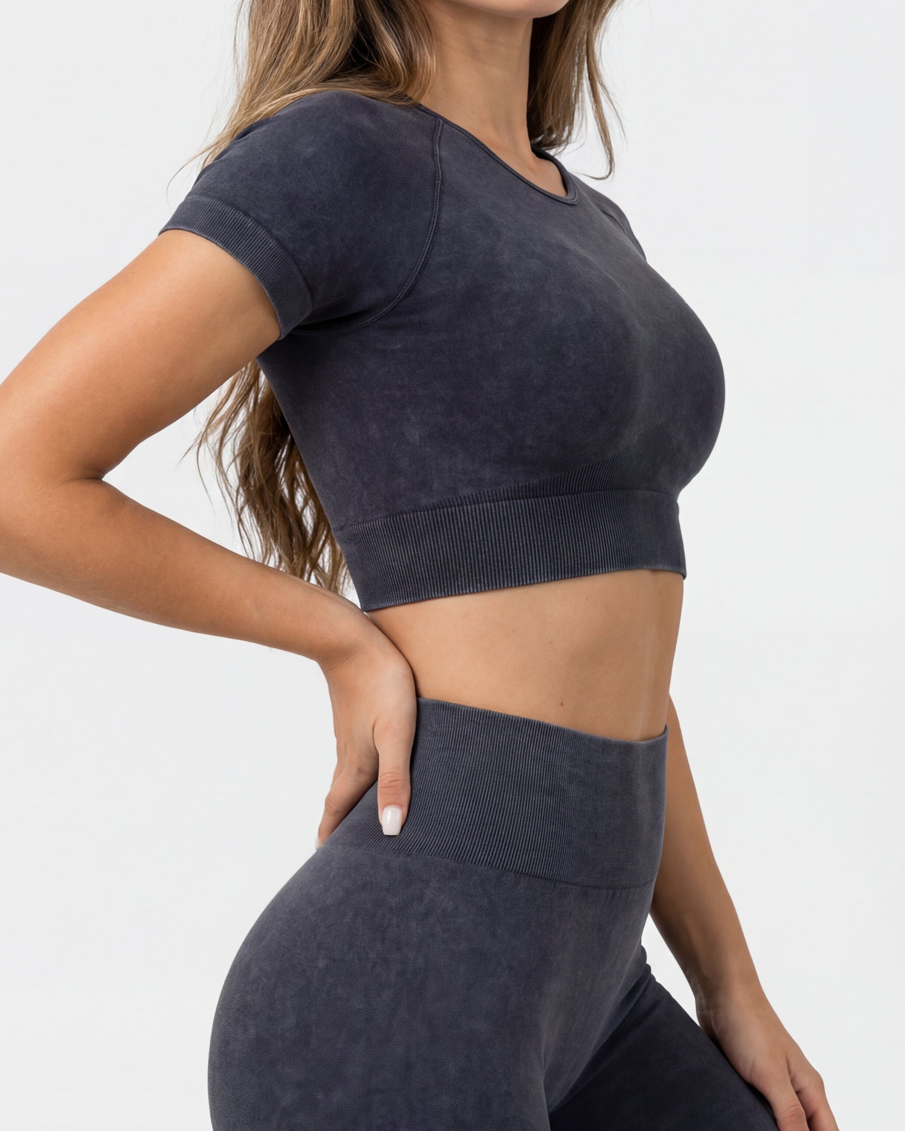 Pulse Seamless Crop Top vrshWOMENS