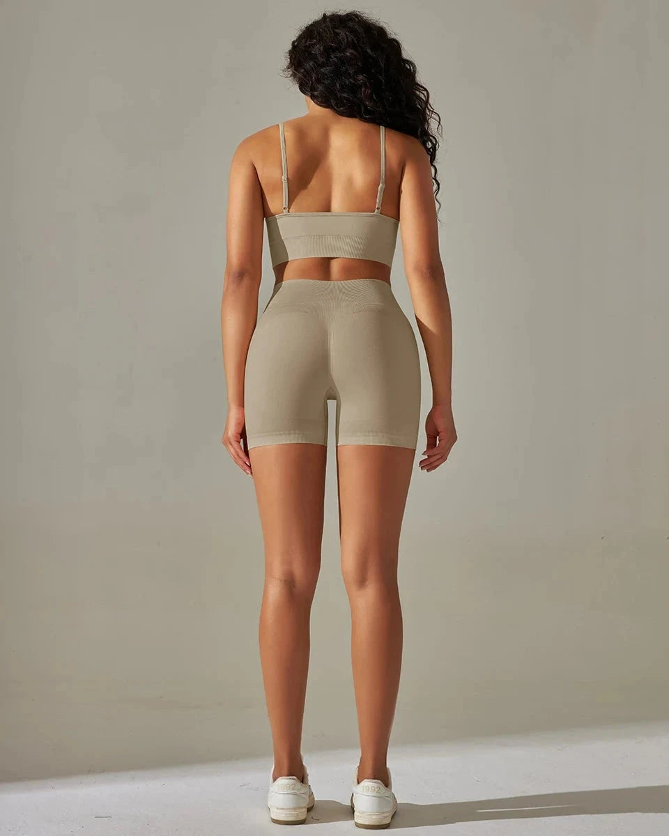 Elevate Scrunch Shorts vrshAMBITION