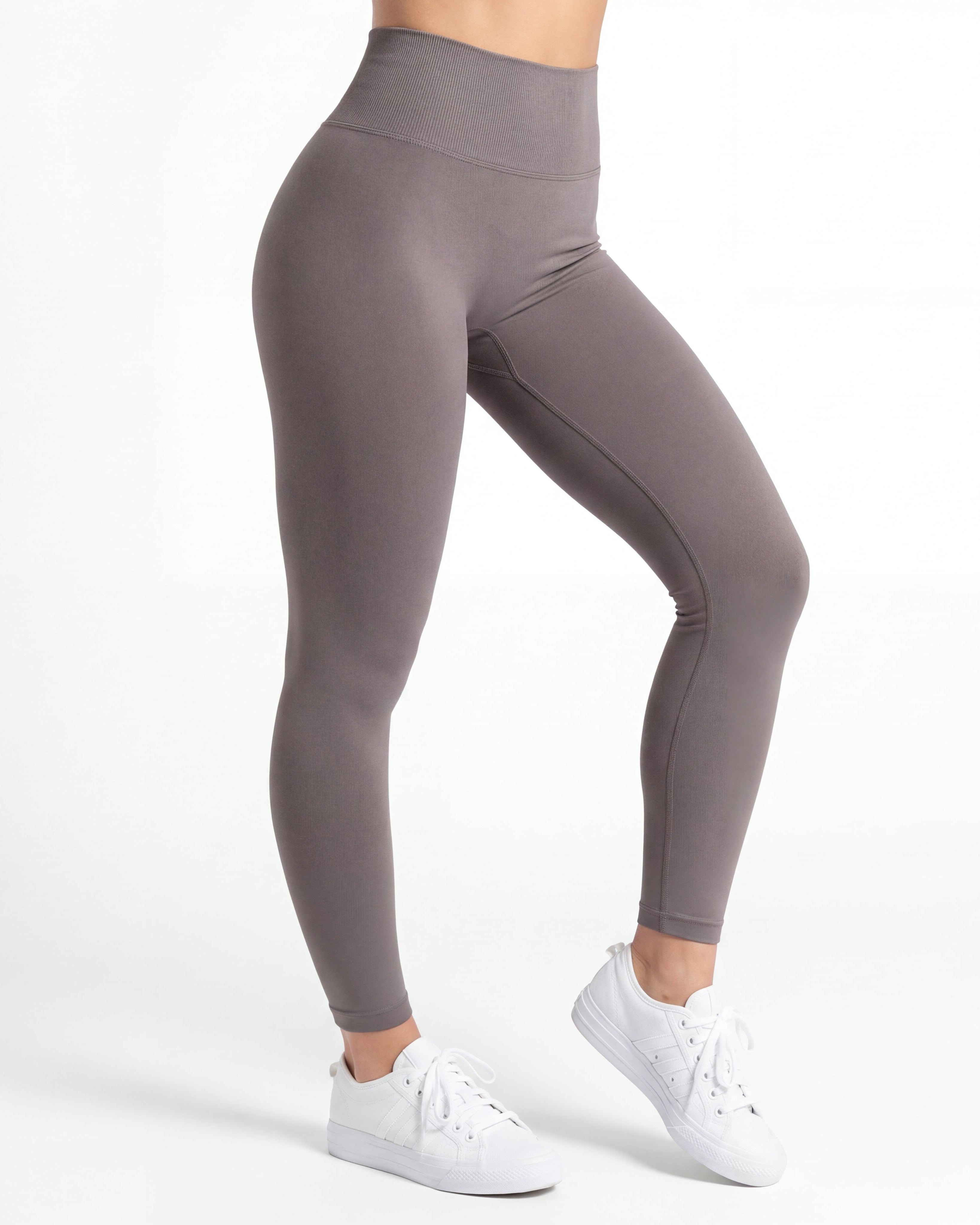 Defined Seamless Scrunch Leggings vrshAMBITION