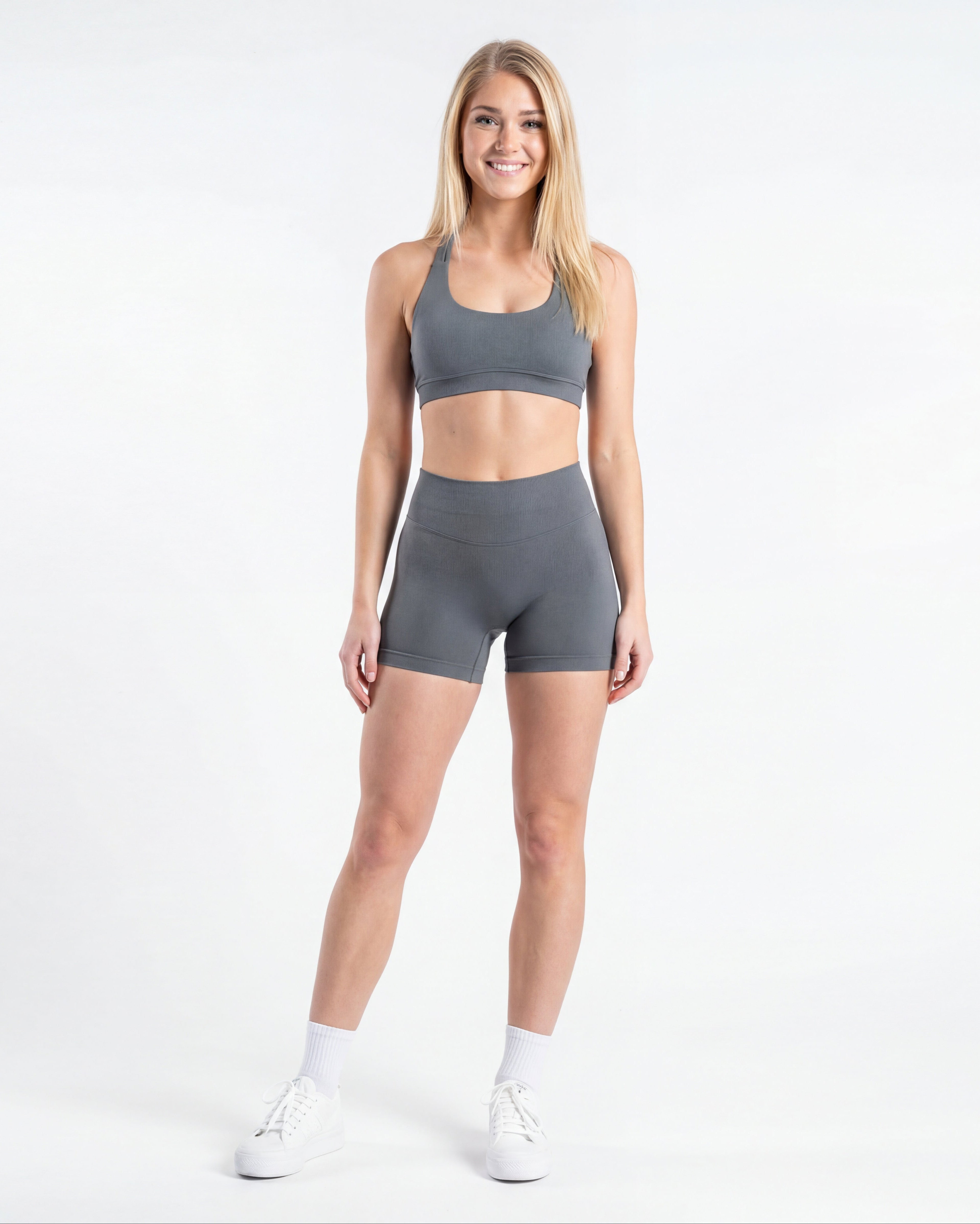 Defined Seamless Scrunch Shorts
