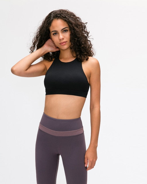 Mindstream Seamless Cross Sports Bra in black