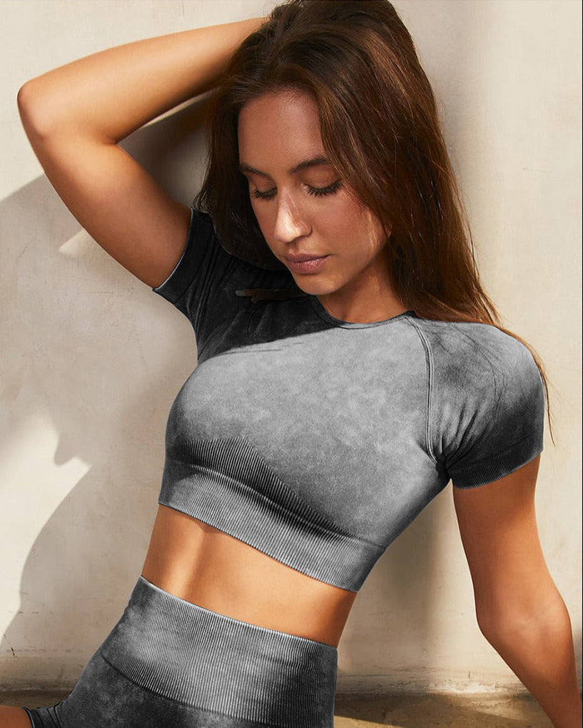 Pulse Seamless Crop Top